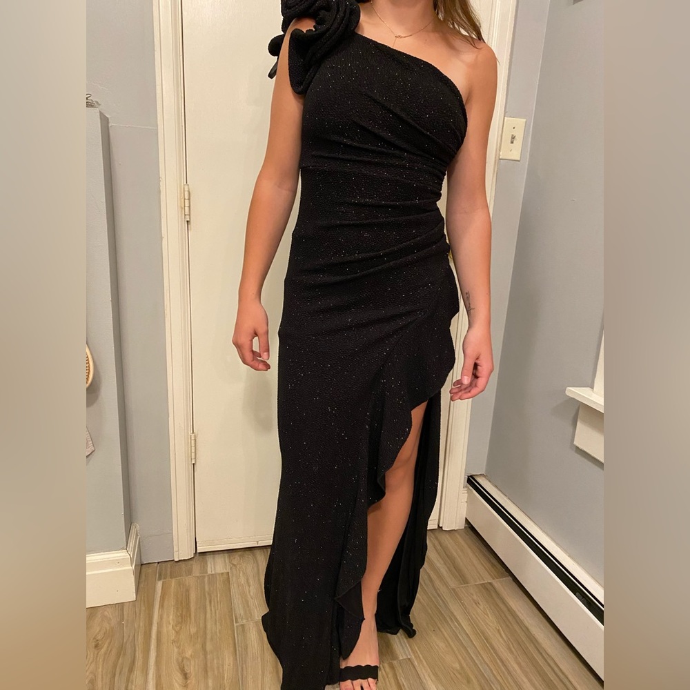 Black Sparkly prom dress NWT